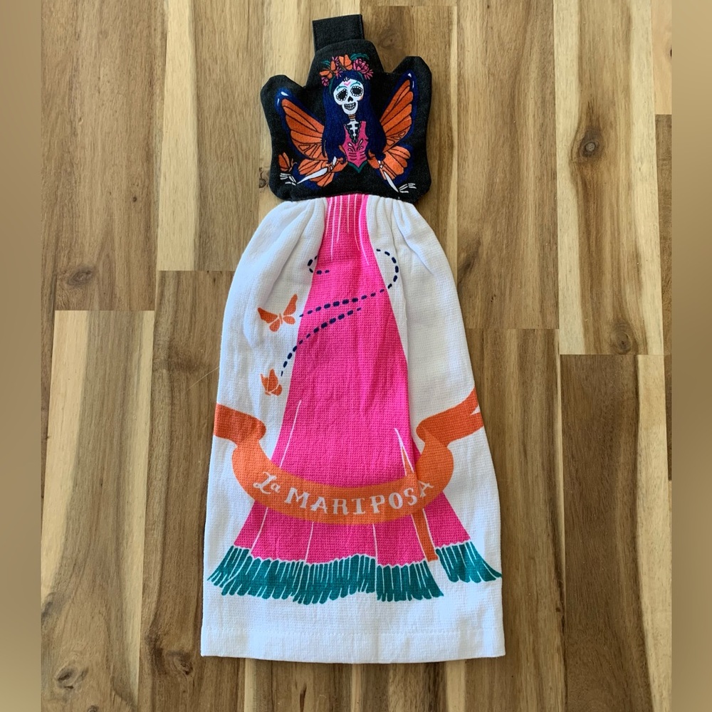 Halloween mariposa sugar skull Hanging kitchen towel hand towel NWOT